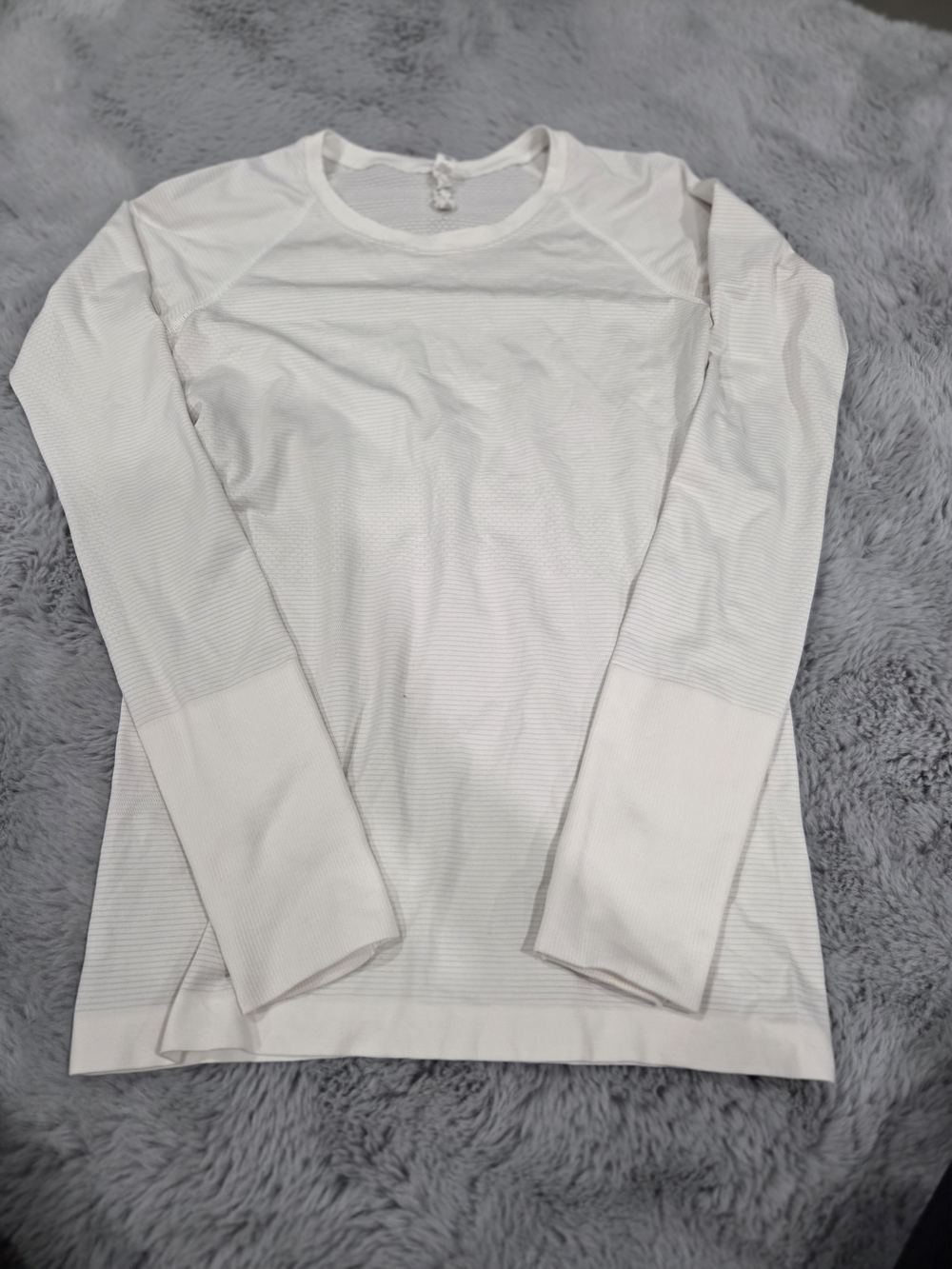 lululemon athletica Long Sleeve Seamless Top in Off-White